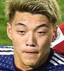 堂安律